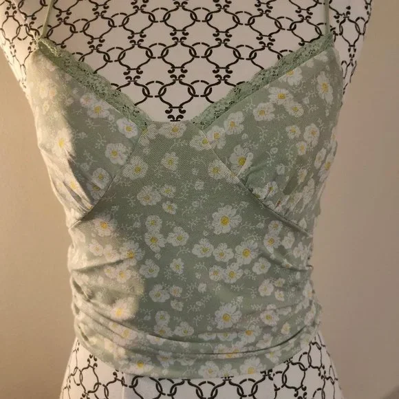 Green floral crop top - Picture 3 of 11